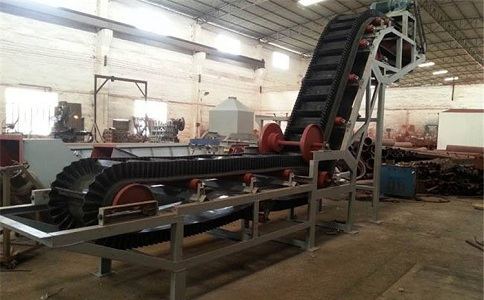 深槽帶式輸送機(jī) 深槽帶式輸送機(jī)